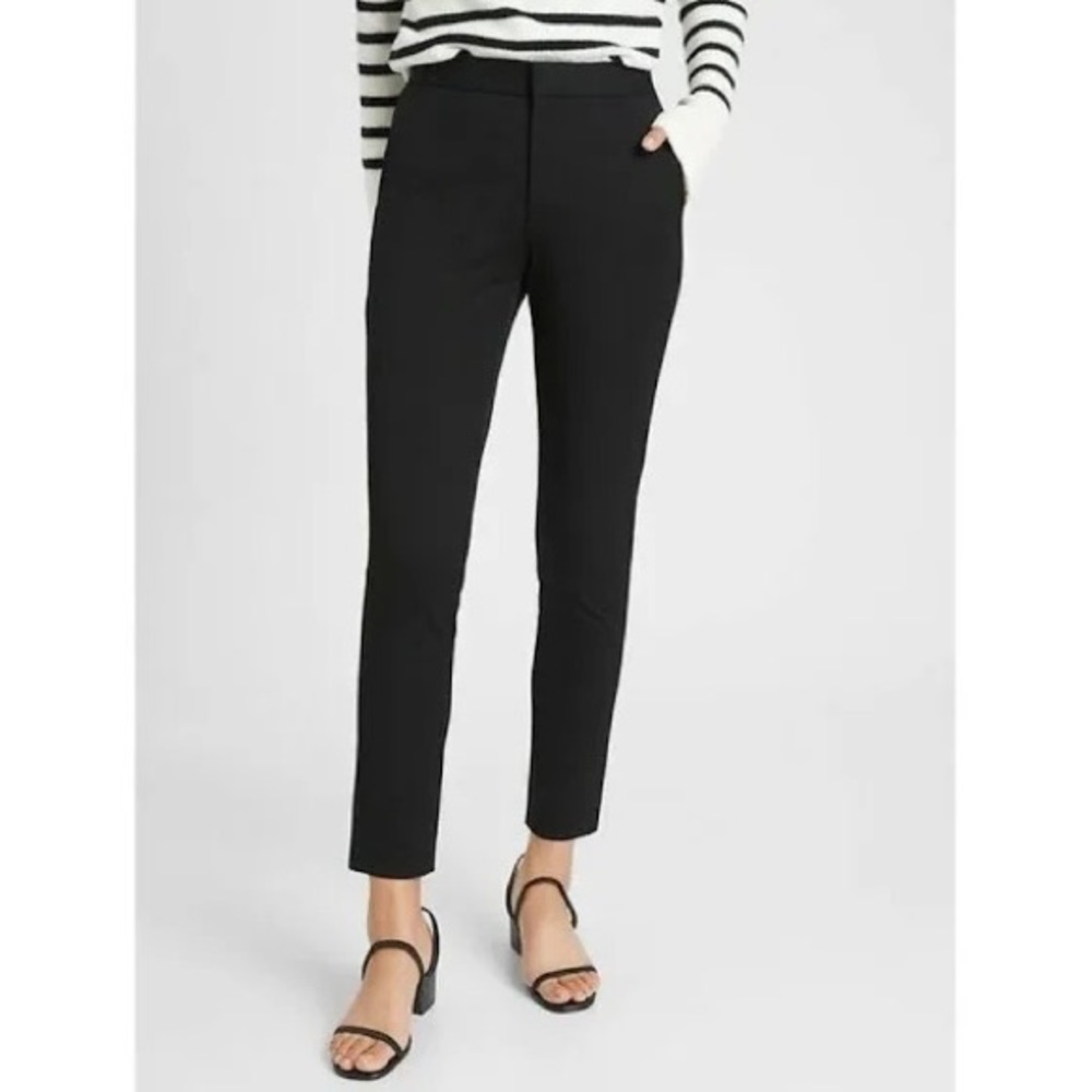EUC Banana Republic Black High Rise Slim Ankle Pant.